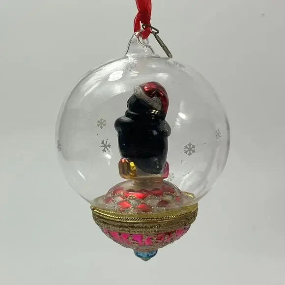 Thomas Pacconi Penguin Glass Dome Ornament Snowglobe Glitter 4.25" Vintage - Picture 3 of 8